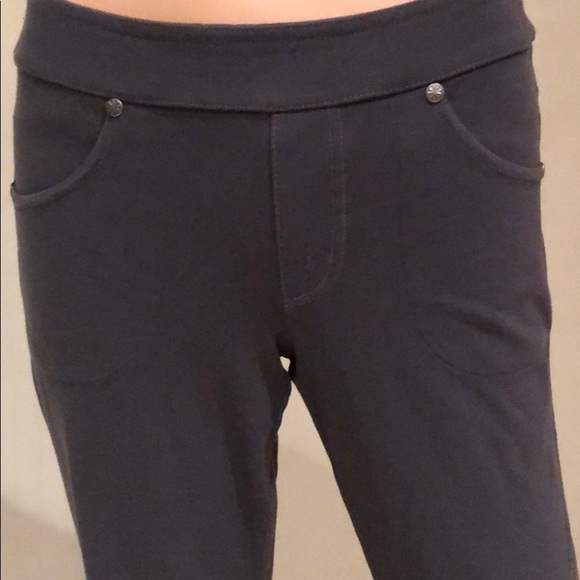 Athleta grey yoga/studio pants - Picture 2 of 3